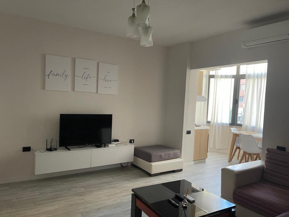 Lacasa-21 Dhjetori Тирана Экстерьер фото