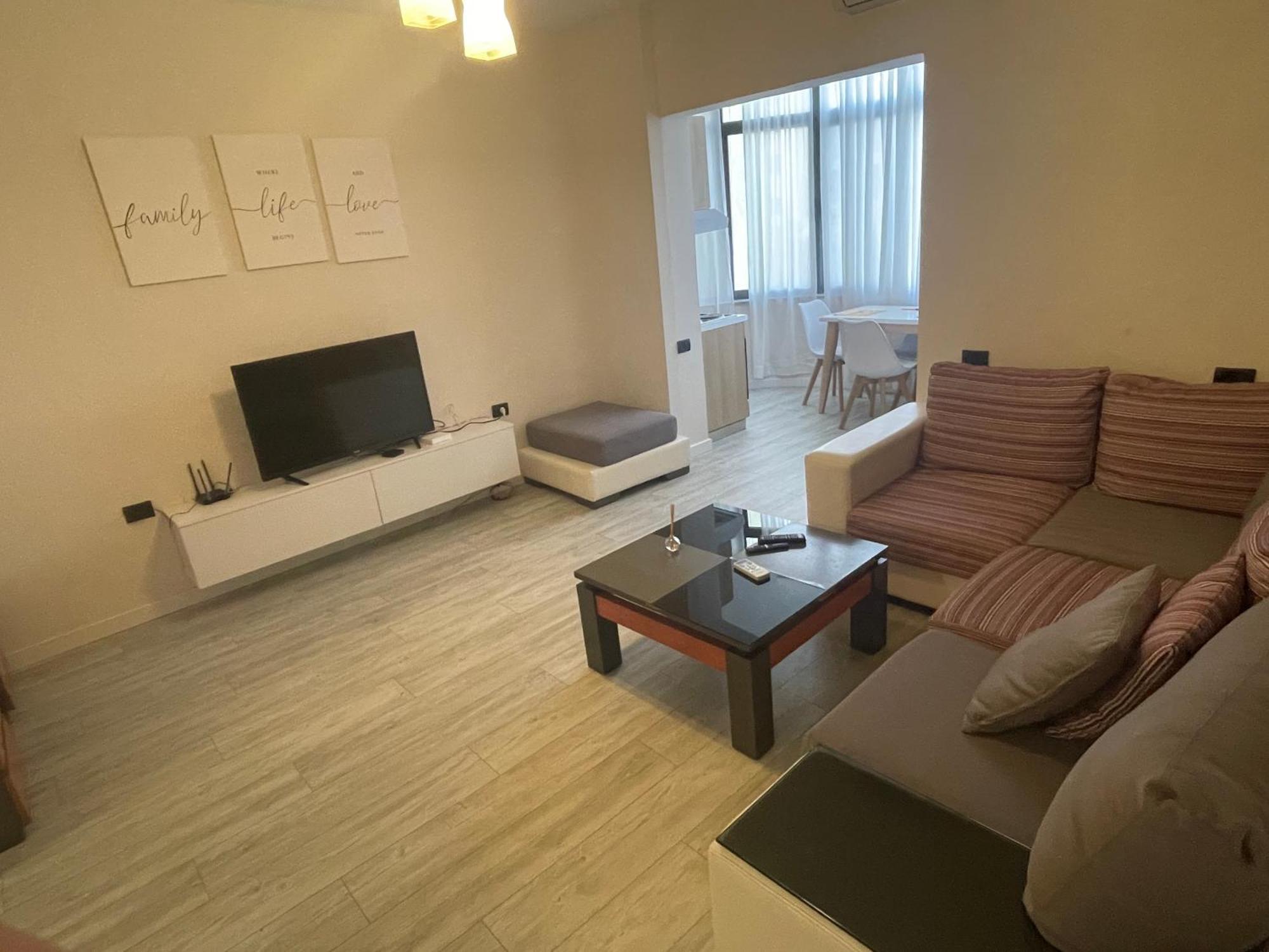 Lacasa-21 Dhjetori Тирана Экстерьер фото